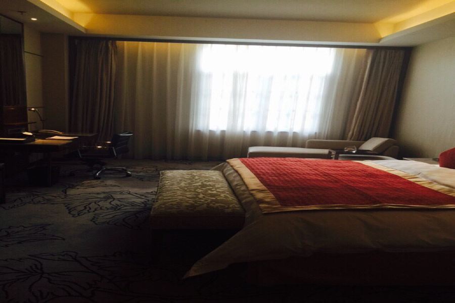 Luxury Blue Horizon Hotel Dongying Exteriör bild